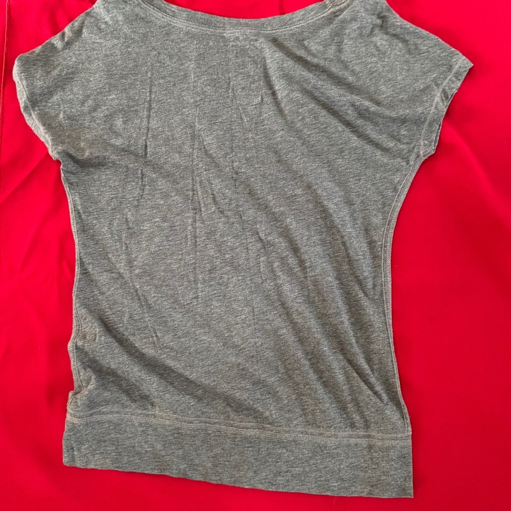 Abercrombie & Fitch beaded embroidered T - Picture 3 of 3